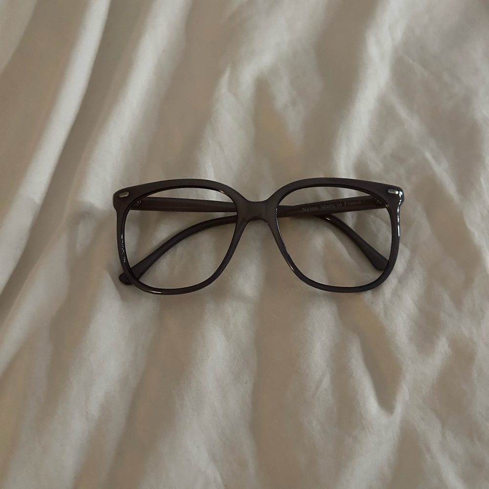 BLUE MAUI JIM SUNGLASSES FRAMES IN MAGENTA CASE